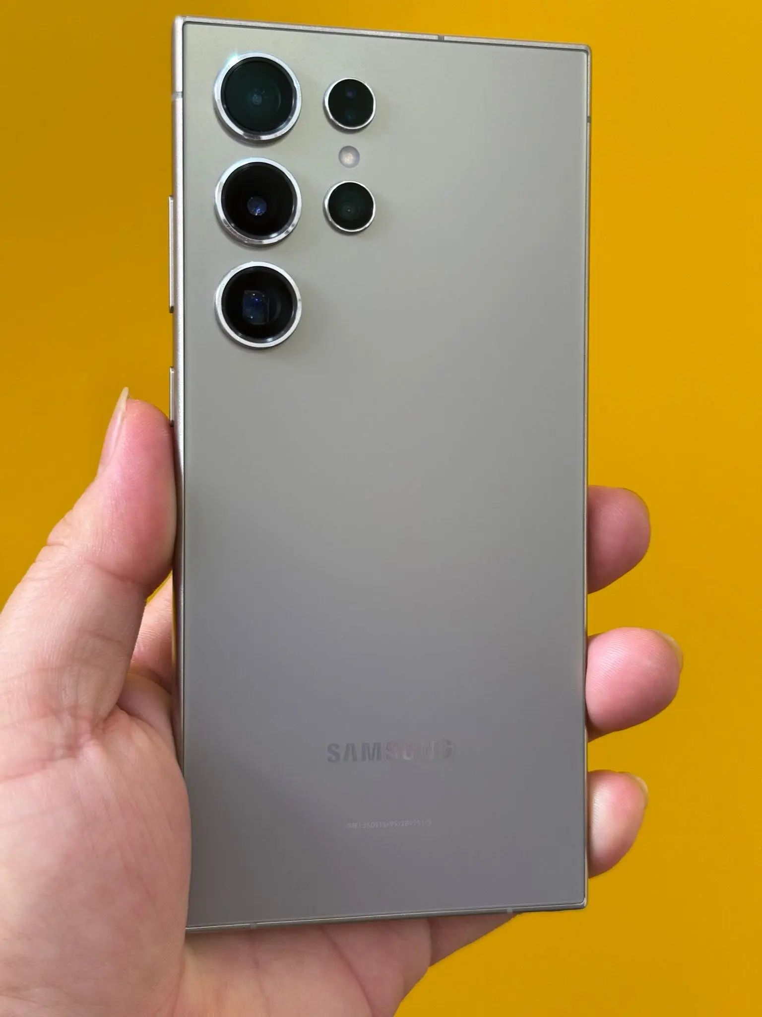 Thu mua dien thoai samsung cu gia tot nhat Binh Duong