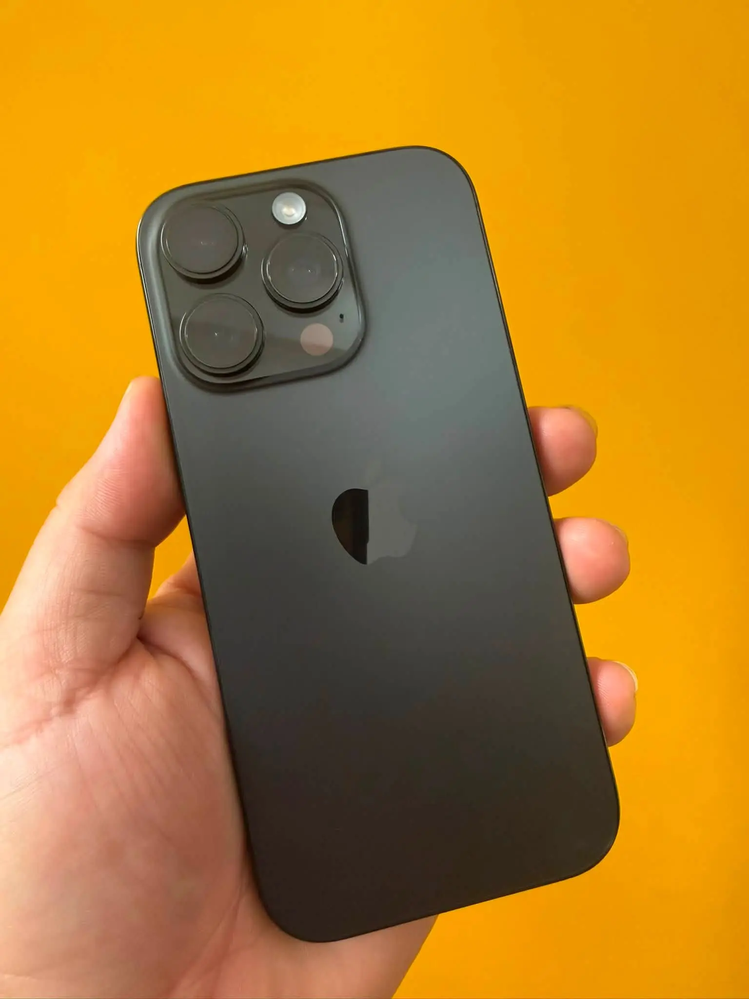 Nen thay doi len doi may iphone cu tai Nhan Mobile voi nhieu uu dai